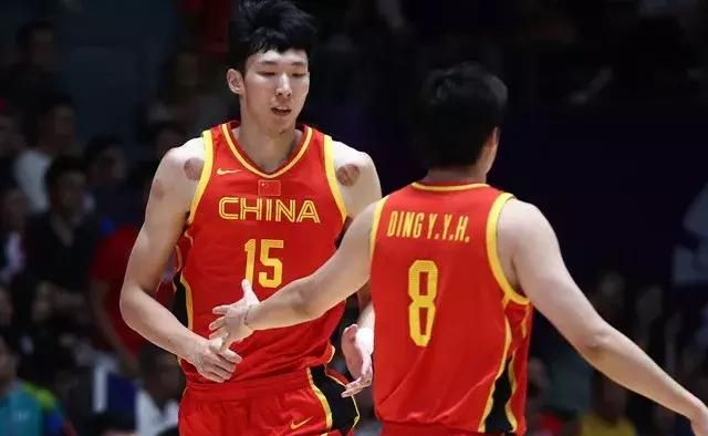 中国男篮如何走出低谷？尤纳斯给出一条意见，网友：很中肯