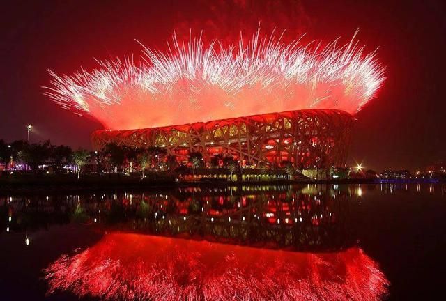 13年前的北京奥运会开幕式，何以让人疯狂？