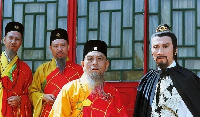 趣说谢贤的四个金庸角色，两个为爷孙关系，一个很像本色出演