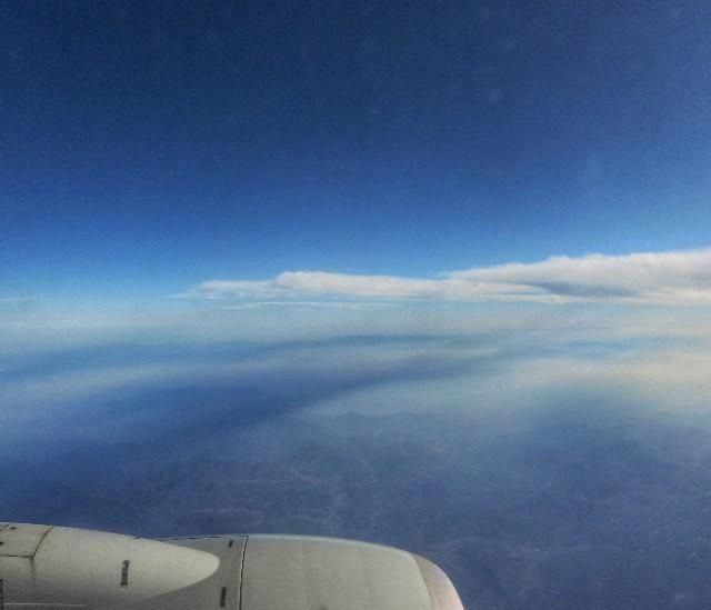 飞机上拍蓝天白云照片图2
