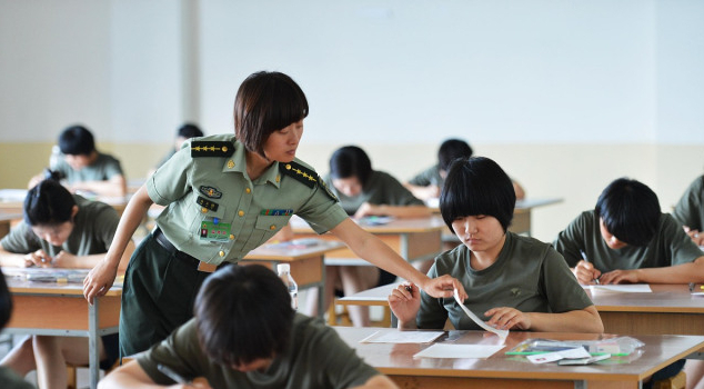 专科在校生当兵，“考军校”有分为两种情况，学生和父母须知