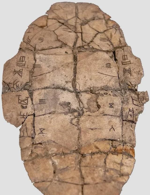 最早的汉字甲骨文的发现、破坏与著录