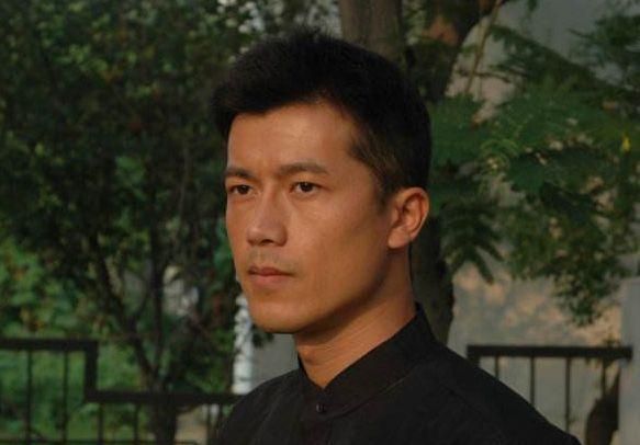 他是《黑道风云二十年》第一高手，赵山河和刘海柱也只有认输的份