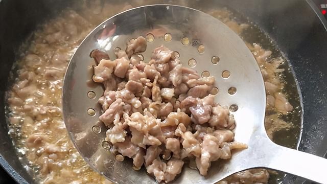 家常菜豆腐扣碗，操作简单，口味丰富，喜欢吃豆腐的来收藏