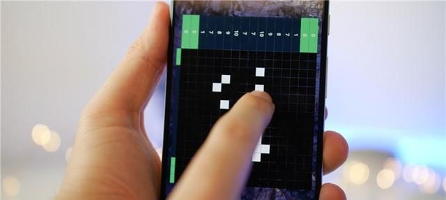 安卓10正式版解锁隐藏彩蛋：像素风方块拼图游戏
