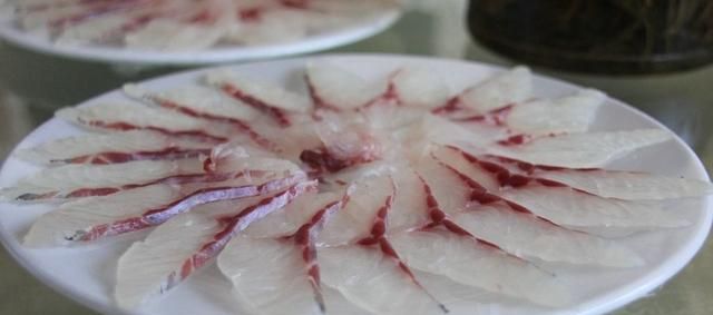南宁横县6大特色美食：众多特色美食，我最爱横县鱼生