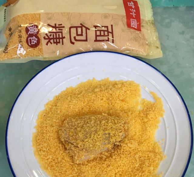 鸡胸肉面包糠怎么做好吃(面包糠虾怎么做好吃)图2