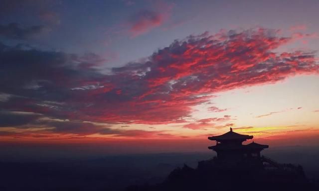 湖北随州的美食真的太有特色了！每端上来一道菜，惊呼：这是啥？