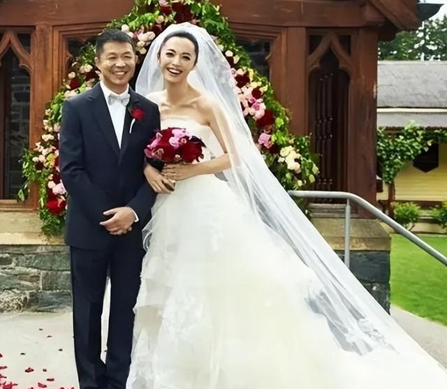 凌潇肃与姚晨离婚11年：恩怨成往事，各自再婚故事多