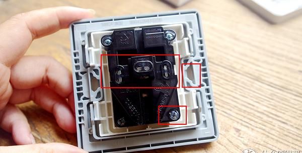 无边框开关插座拆解评测：罗格朗、施耐德、西门子、西蒙和公牛