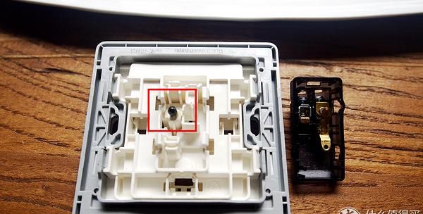 无边框开关插座拆解评测：罗格朗、施耐德、西门子、西蒙和公牛
