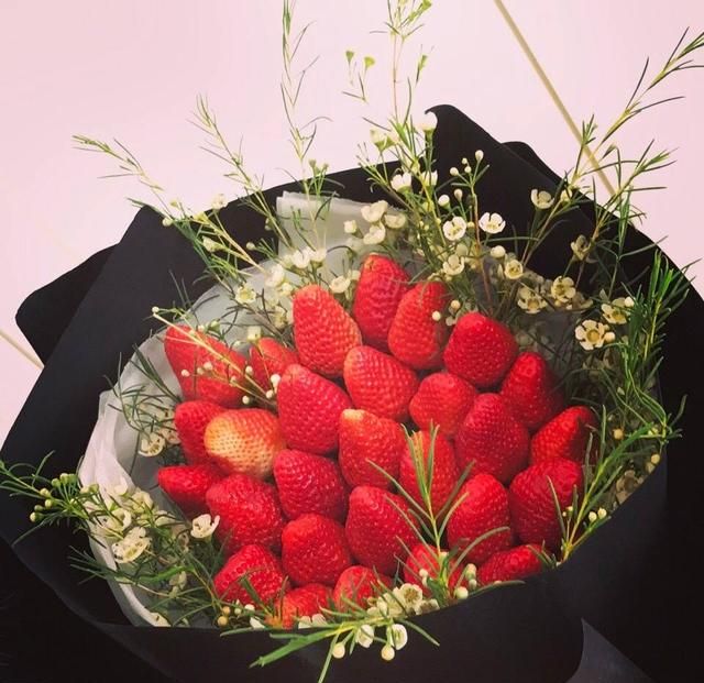 草莓花束一般包多少个草莓？三种包法最常用，你收到过哪种？