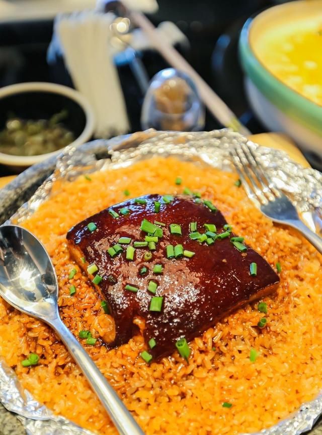 浙江海盐有家明星餐厅，位于南北湖旁，招牌菜看似简单却美味营养