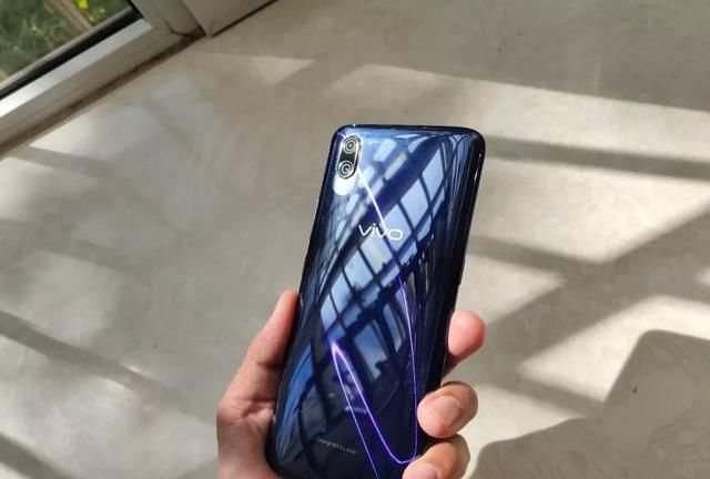 vivo X23好不好用，值不值得买？看完我的使用感受你再决定