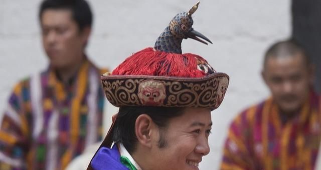 不丹国王的皇冠上为何有一只乌鸦图5