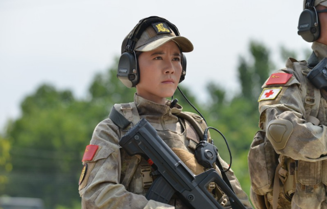 《特种兵之火凤凰》主演现状，9位女主一个没红，女配却火了