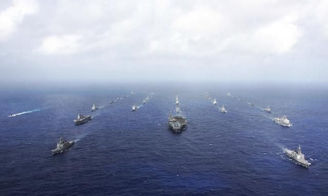 美海军第七舰队实力如何,美海军第七舰队两舰穿越台海图1