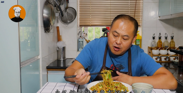 饭店的炒米粉怎么那么好吃？学会这一步，炒出来干香美味