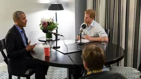 奥巴马谈英国乔治王子,奥巴马夫妇和哈里王子图3