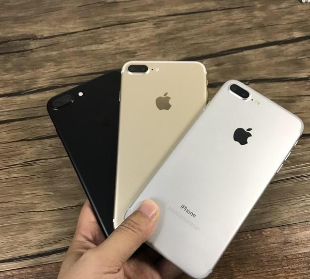 iphone 7 plus能和哪个手机对比图6