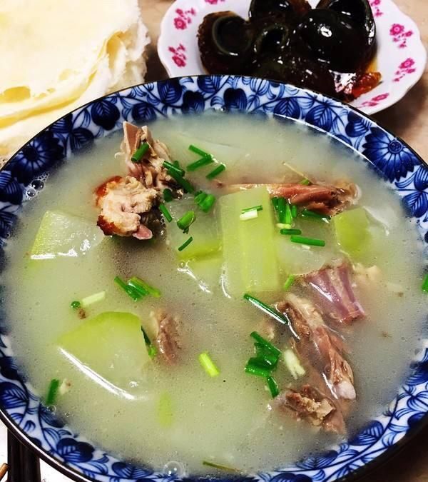 怎么炖鸭骨汤,腐竹鸭骨汤图10