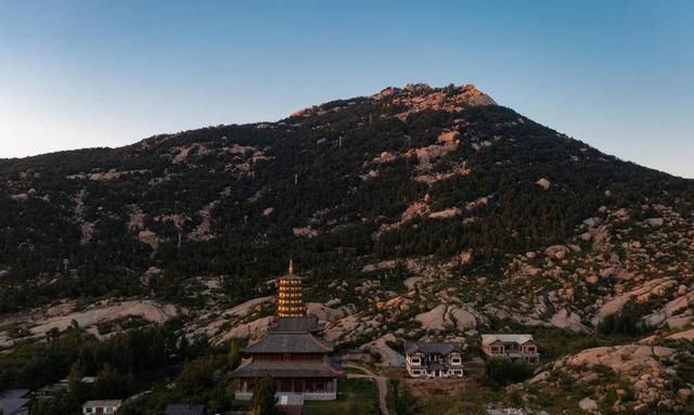 秦始皇第一次东巡没去泰山，却是这座海拔582米的天下第一奇山