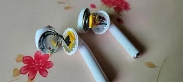 简单自己动手！更换蓝牙耳机电池