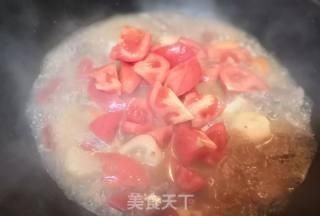 牛肉炖西红柿马蹄独家制作方法，以后在家就可以自己做啦