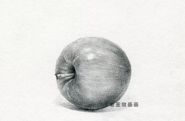 零基础也能画好素描，教你画一个苹果