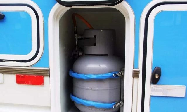 床车上使用家用煤气罐安全吗？床车改装如何选购燃气灶？