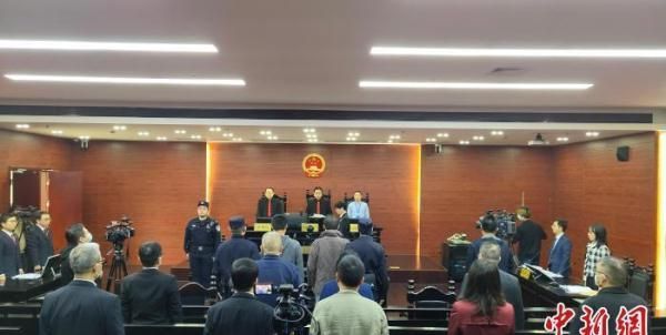 两男子因破解无人机禁飞限高程序获刑 系上海首例