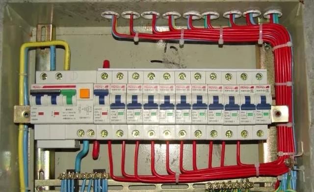 农村家庭都用多少安漏电保护器,32安漏电保护器能承受多少瓦图2