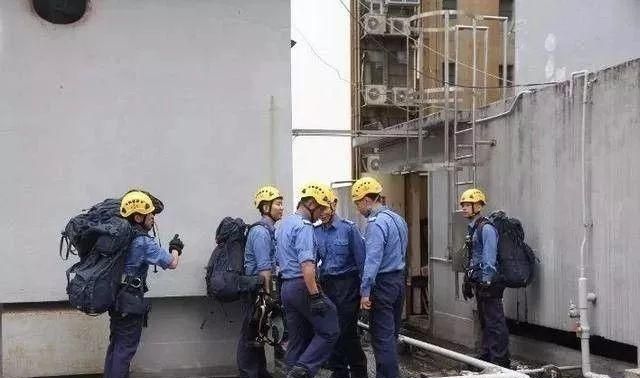 拍跳楼戏太逼真惊动消防员！TVB小花在天台边缘踱步：市民急报警