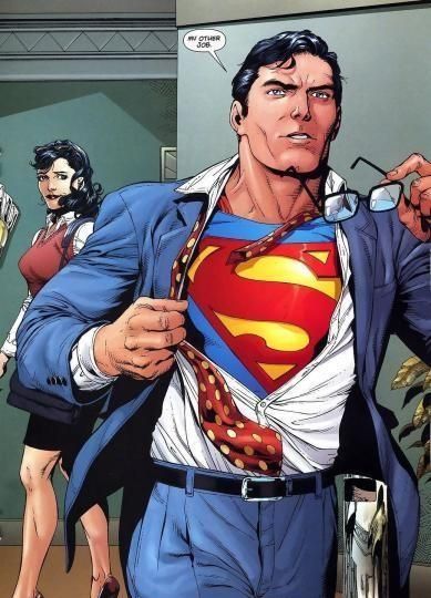 为什么超人救人的时候要穿紧身裤图1