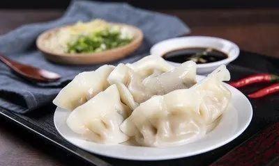 饺子是冷水还是热水下锅好？看完终于明白了