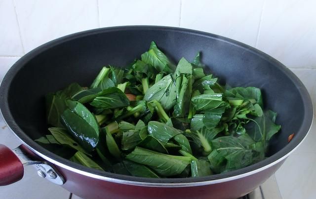 上海人最喜欢的烤麸，上海外婆教特色做法，吃着比肉还过瘾，真香