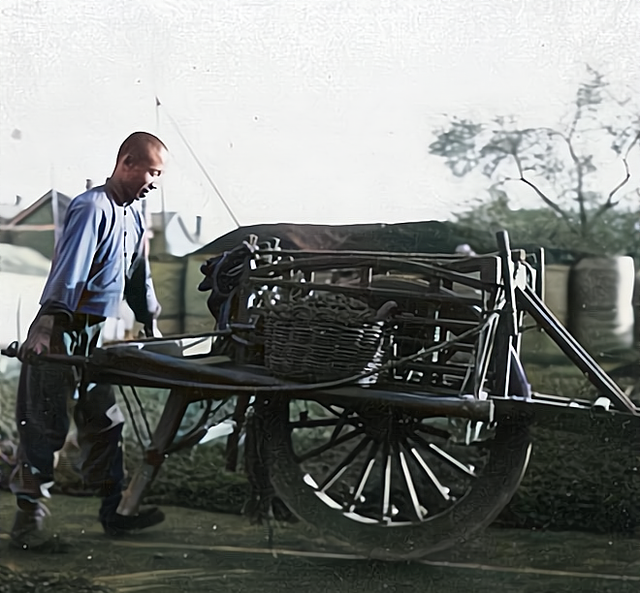 老照片：民国时期煤球是如何被制作出来的
