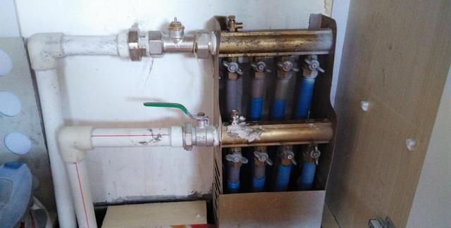 地暖分水器的热电阀装在进水管，还是回水管上？这下弄清楚了