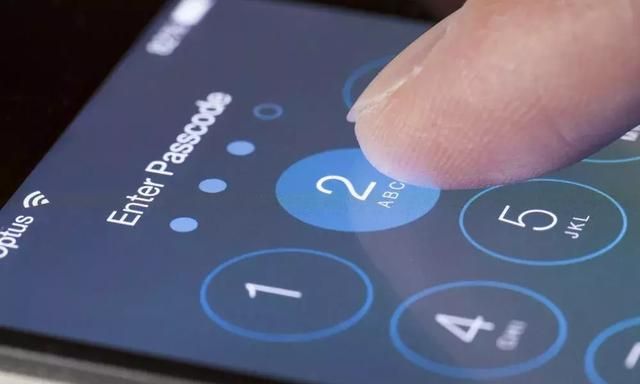 你买到iPhone11了吗？iOS漏洞允许绕过锁屏，访问你的联系人