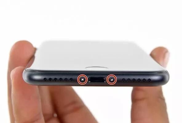 苹果7手机怎么拆机换电池图1