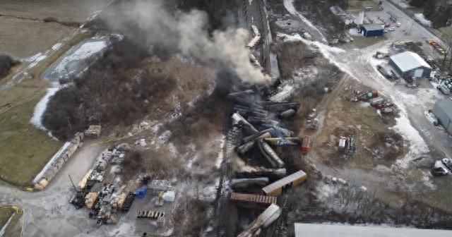 美国毒列车运营商两年5起重大事故致3死！去年脱轨上百次