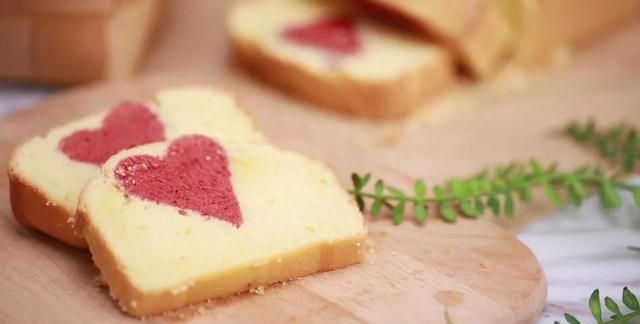 8道情人节浪漫甜蜜美食，就能让你在家过一个愉快的情人节