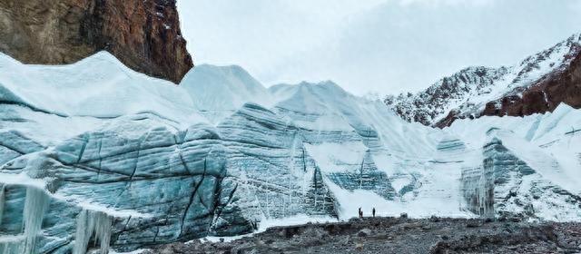 西藏这处冰川秘境绝对不能错过！不用徒步，开车直接抵达～