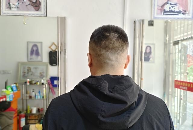 2023最火最具人气的四种男士发型，剪完就是帅，喜欢就试试