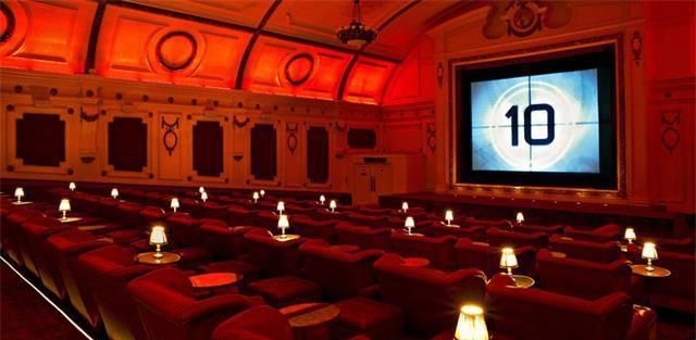 揭秘全球最让人瞪目结舌的电影院，最后一个可以边滚床单边看电影