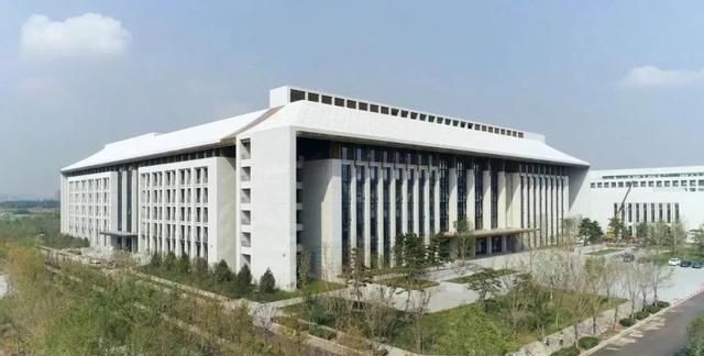 为什么要建立北京副中心？又为什么要选址在通州？