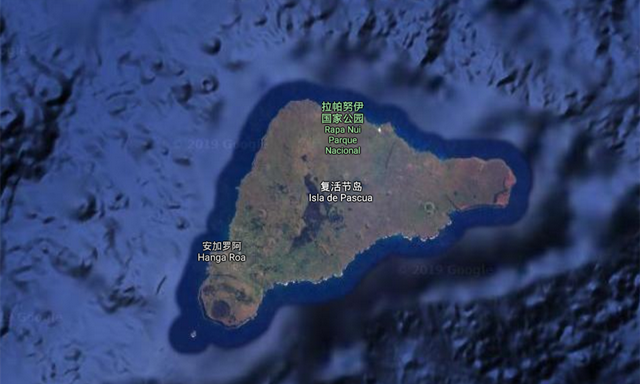 南太平洋的中心的孤岛，为何矗立着1000多尊巨型雕像？