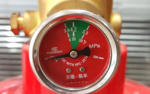 灭火器、气体灭火装置-压力表标度盘，色区功能及误区