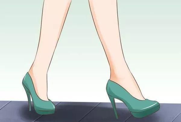 女人，正确的穿高跟鞋走路技巧