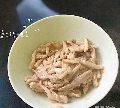 炒白豆干的家常做法大全(蒜叶炒白豆干)图7